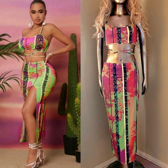 NWOT Sexy Snakeskin Print Crisscross Backless Crop Halter Top & Split Th… - Picture 1 of 13